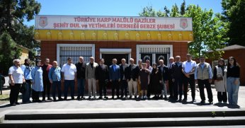 Vali Aktaş, Gebze’de Şehit Aileleri ve Gazilerle Bayramlaştı