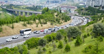 Kocaeli geçişinde Anadolu'dan Avrupa'ya bayram dönüş trafiği akıcı ilerliyor
