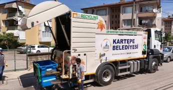 Kartepe’de Konteynerler Bayram Sonrası Dezenfekte Ediliyor