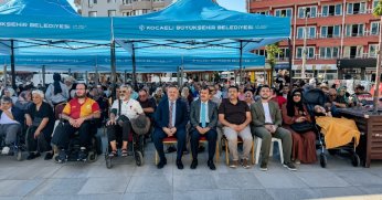 Muharrem Ayında Manevi Buluşma: Kocaeli’de Mukaddes Emanetler Ziyareti