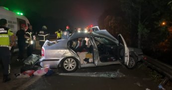 Arızalanan Araca TIR Çarptı: Aynı Aileden 1 Ölü, 3 Yaralı Var 