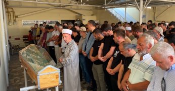 Yeğeni Tarafından Pala İle Öldürülmüştü: Toprağa Verildi 