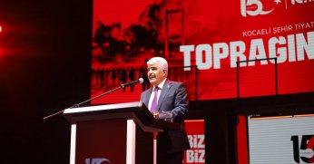 Hülagü: Bugün burada başımız dik, alnımız ak, bağımsız nefes alabiliyorsak...