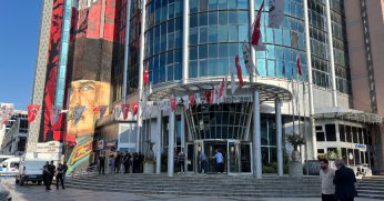 Fatma Kaplan Hürriyet ve Eşi Gözaltına Alındı! 