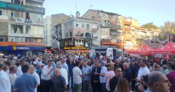 İzmit Belediyesi önünde eylem ikinci günde de sürüyor