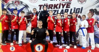 Körfezli karateciler kürsüye ambargo koydu