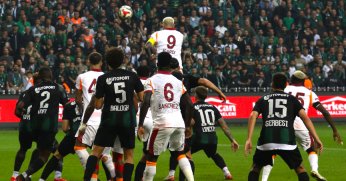Maç heyecanı şehirde dev ekrana taşınıyor
