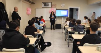 İzmit Belediyesi'nden Dünya Kız Çocukları Günü semineri 