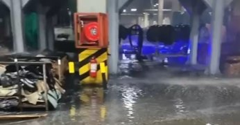 Başiskele'de dev tesisler sular altında kaldı