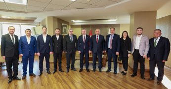 KOTO’dan Büyükşehir Belediye Başkanı Büyükakın’a ziyaret 