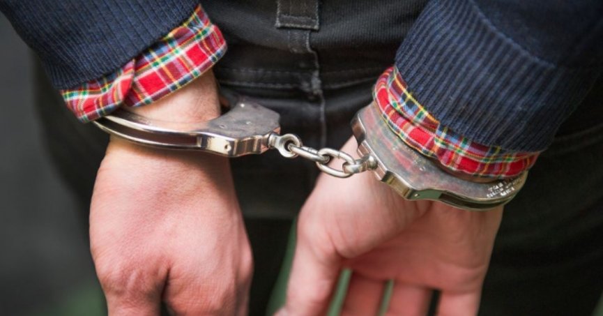 Başkasının kartlarını 35 kez kullandı