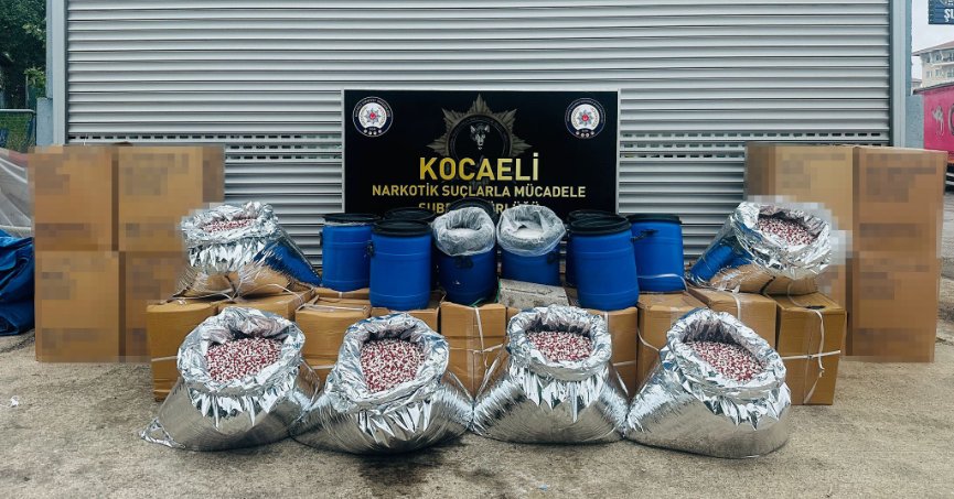 Darıca' da 1 ton 80 kilogram uyuşturucu ele geçirildi