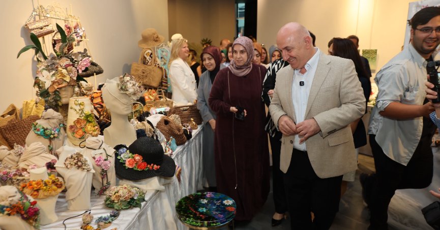 Darıca'da KİGEM kursiyerlerinin yıl sonu sergisi açıldı