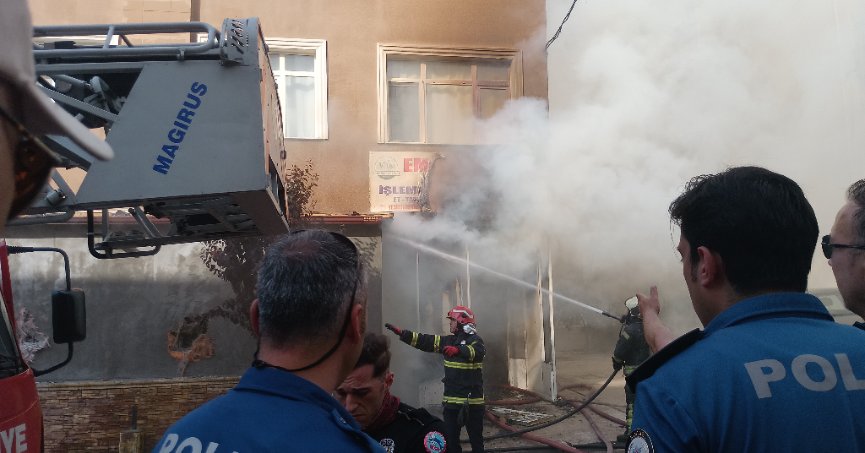 Yumurtacıdaki Yangına Demir Yumruk