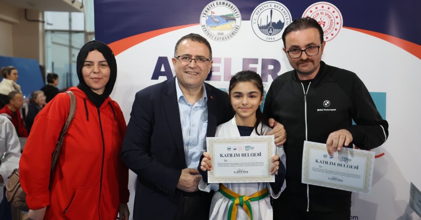 Derince’de aileler ve çocuklar sporla buluşuyor