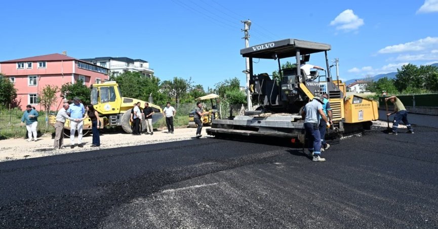   Kartepe İbrikdere Mahallesi yolları güzelleşiyor 