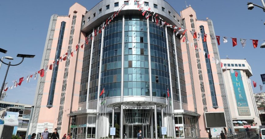 İzmit Belediyesi işçileri zamda beklemede