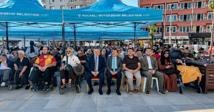 Muharrem Ayında Manevi Buluşma: Kocaeli’de Mukaddes Emanetler Ziyareti