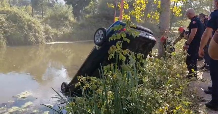  Otomobil dereye uçtu: Sürücü hayatını kaybetti