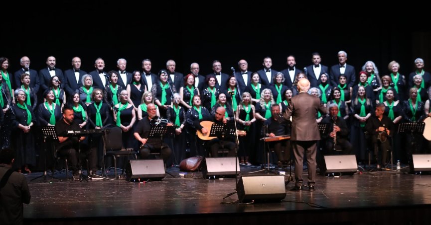 İzmit’te Türk Sanat Müziği Korosu’ndan Anlamlı Konser