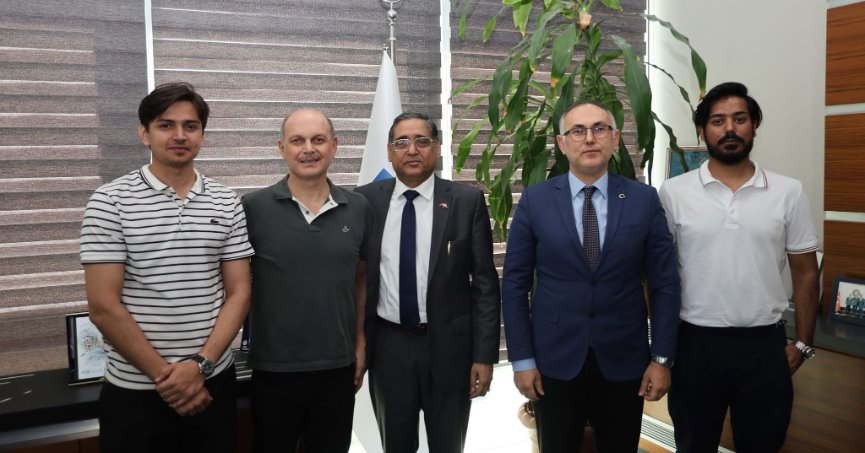 Körfez ve İslamabad arasında protokol imzalandı 