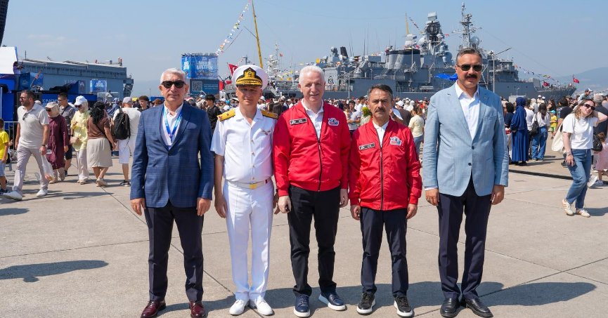 Vali Aktaş ile Vali Gül TEKNOFEST’i ziyaret etti