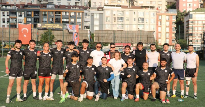 Körfez'in gençleri dev rakibine kök söktürdü: 24-21