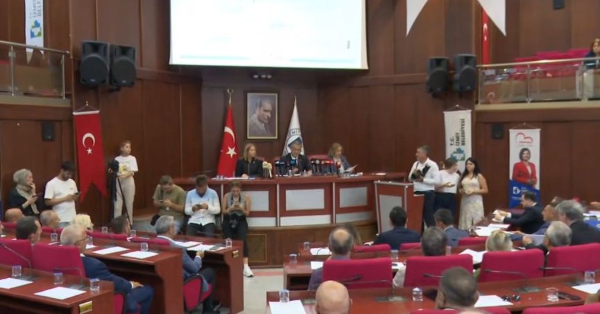 İzmit Belediyesi’nde komisyonlar yeniden seçildi 