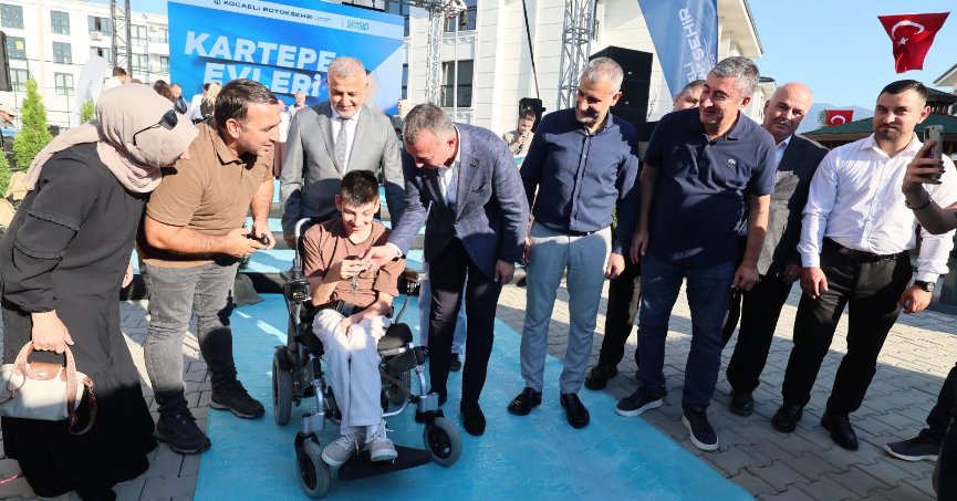 Büyükakın’dan kentsel dönüşüm çağrısı:   “Yenilenmenin önünü kesmeyin”