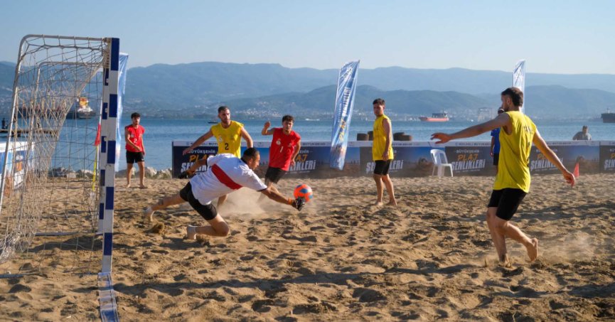 Plaj Şenlikleri’nde 539 sporcu kıyasıya yarıştı