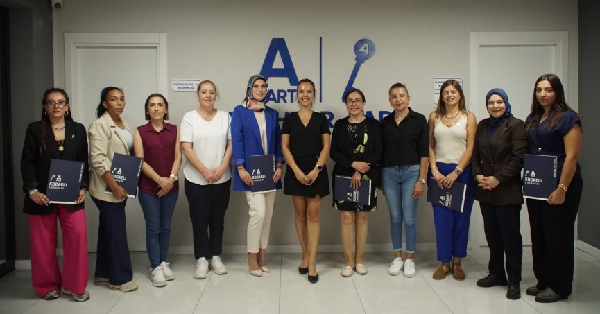 Anahtar Parti Kocaeli Kadın Kolları sahaya iniyor