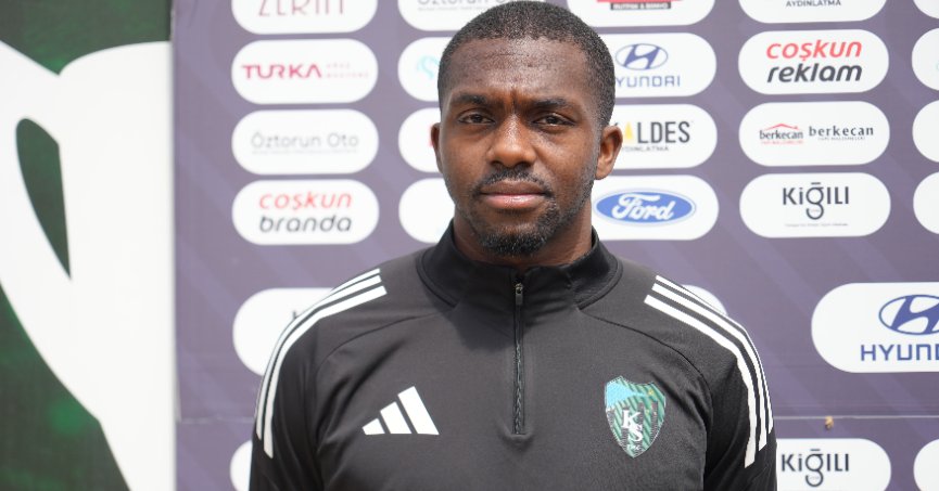 Dijksteel’den net mesaj: “Hocam nerede görev verirse oynarım”