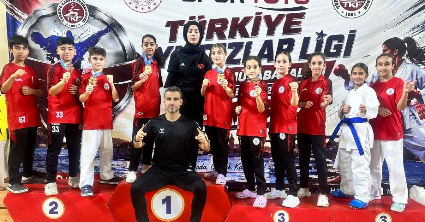 Körfezli karateciler kürsüye ambargo koydu