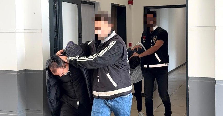 İş görüşmesi bahanesiyle açtırdıkları hesaplardan kredi çekmişler!