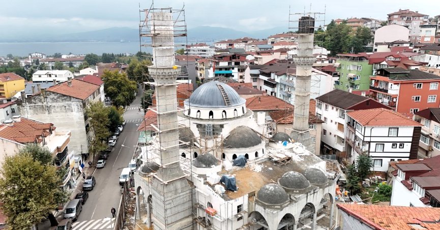 Kuruçeşme’de yeni cami hızla yükseliyor