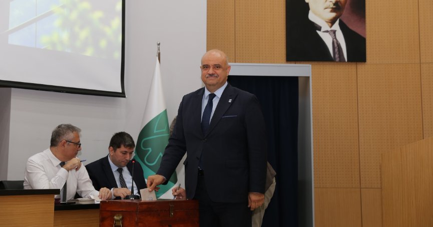 KOTO'da Hüseyin Gezer yeniden Meclis Başkanı seçildi