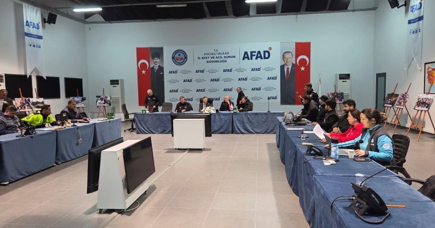 Kocaeli’de sel riskine karşı kriz merkezi toplandı