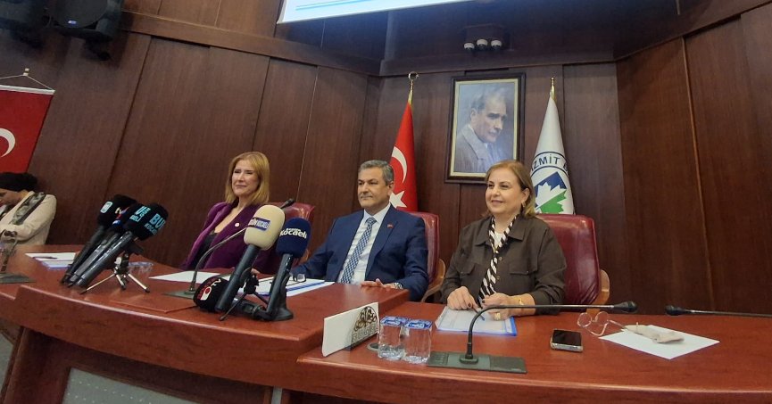 İzmit Belediyesi’nin bütçesi oy birliğiyle kabul edildi
