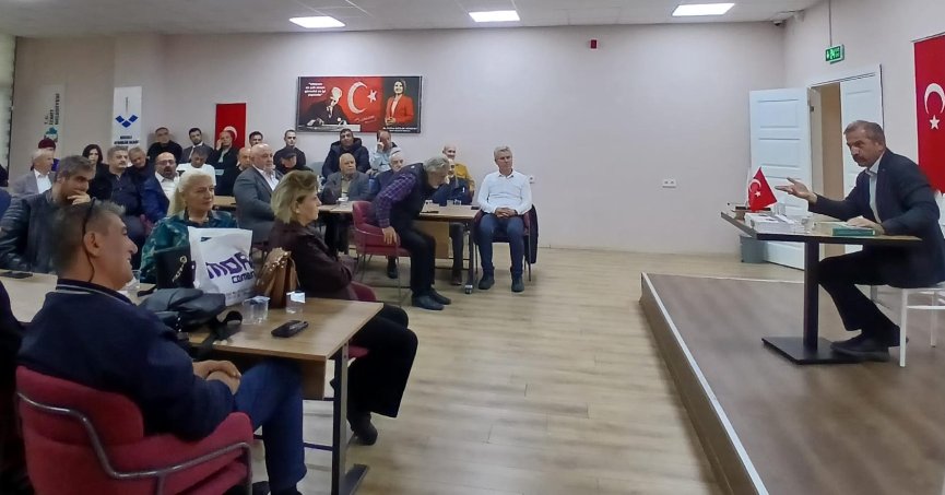 Süleyman Pekin’den Cumhuriyet ve Ortadoğu Konferansı
