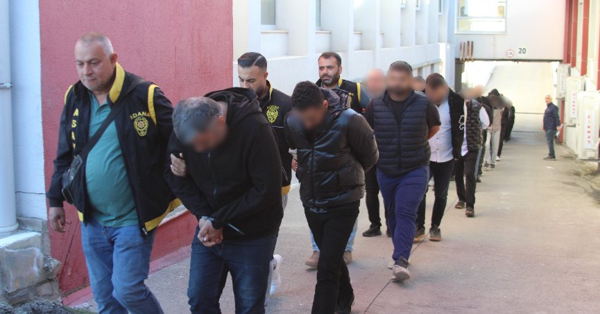 Kaza kurgulayarak 25 milyon TL'lik sigorta vurgunu yapmışlar!