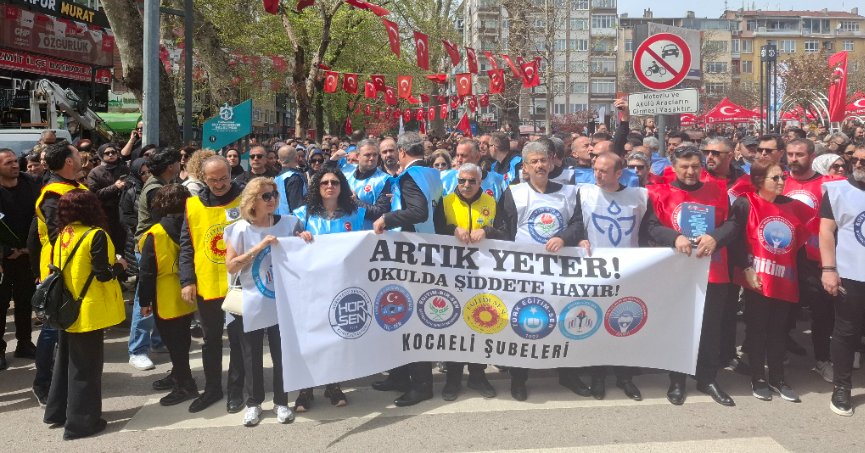 Kocaeli'de öğretmenler valiliğe yürüdü