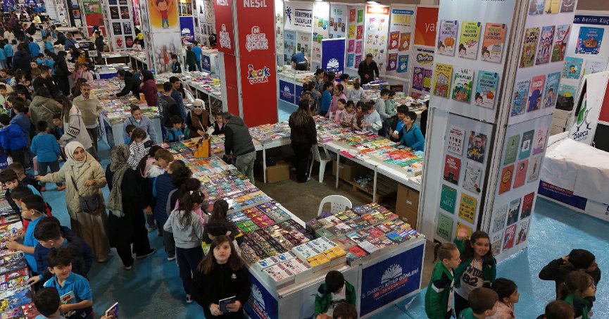 Darıca Kitap Fuarı’na yoğun ilgi