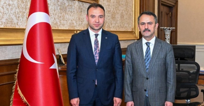 Kocaeli Ülkü Ocakları'ndan Vali Aktaş'a ziyaret
