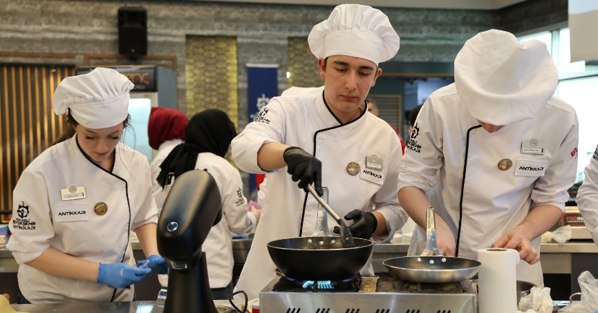 Kocaeli’de genç şefler sıfır atık için yarıştı