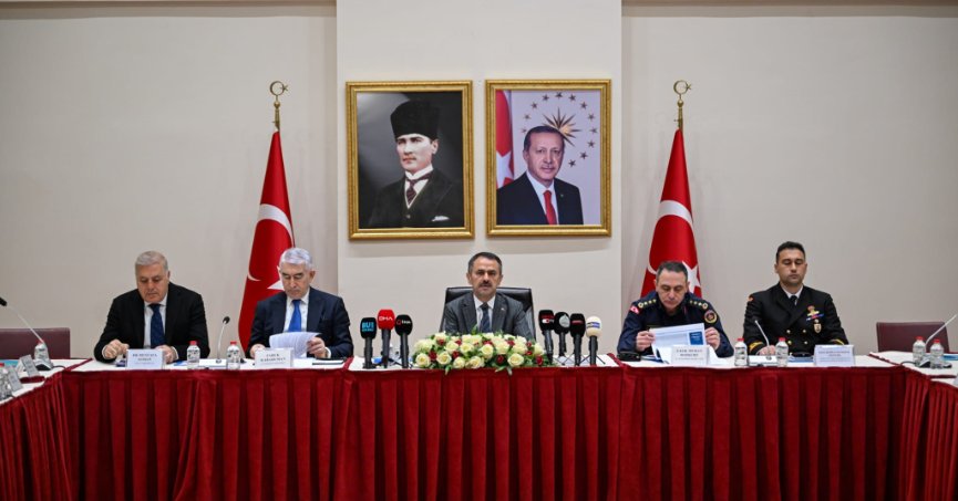 Bir ayda 77 bin sürücüye trafik cezası kesildi