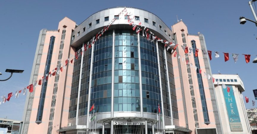 İzmit Belediyesi'nde grev süreci başladı