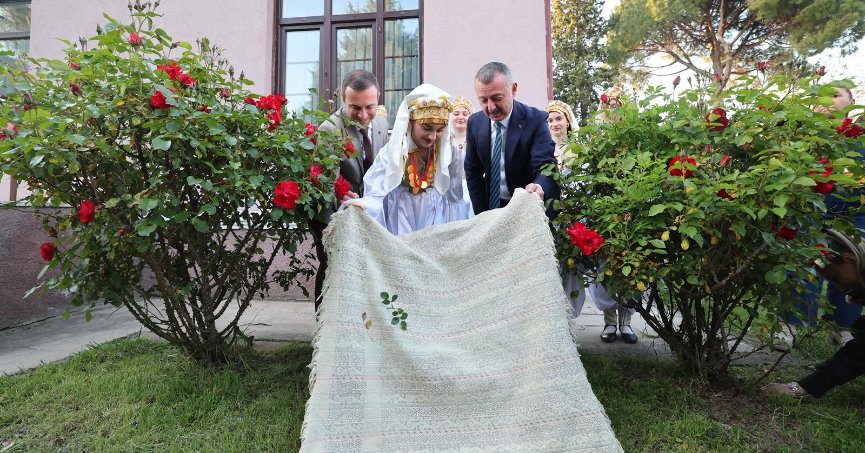 Hıdırellez ritüelleriyle bahar karşılandı