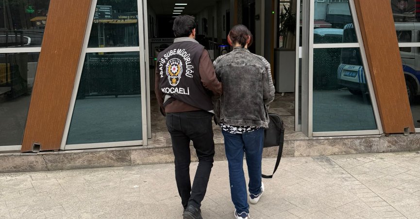 Nitelikli dolandırıcılıktan aranan hükümlü İzmit’te yakalandı