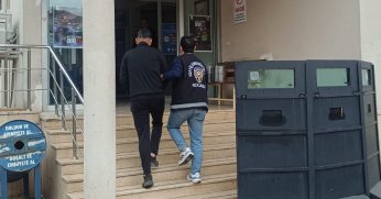Eşya hırsızı yakayı ele verdi