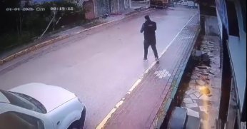 Freni boşalan kamyon dehşet saçtı: 1 ölü